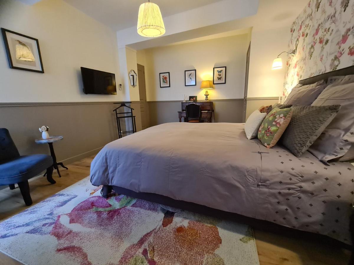 Hotel La Glycine Blanche Pomas Zewnętrze zdjęcie